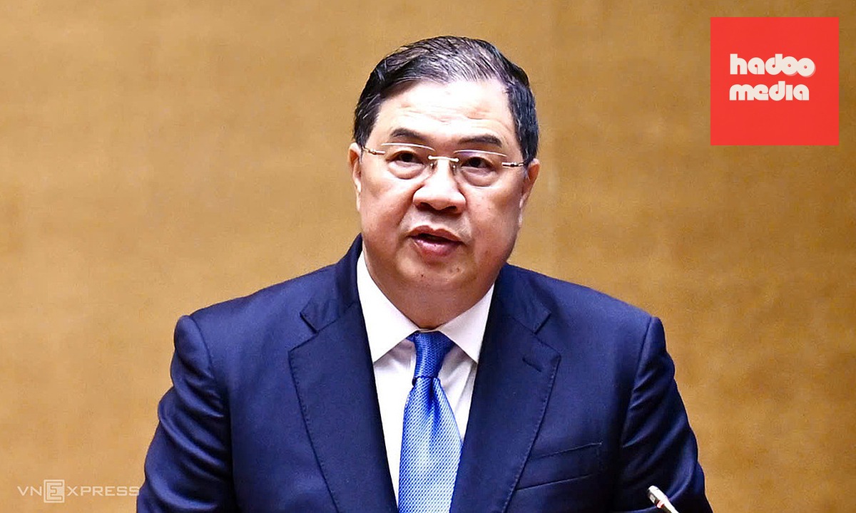 Phó thủ tướng Thường trực Phạm Gia Túc trình bày chuyên đề Nghị quyết về định hướng sửa đổi Luật Đất đai và luật liên quan, sáng 29/7. Ảnh: Giang Huy