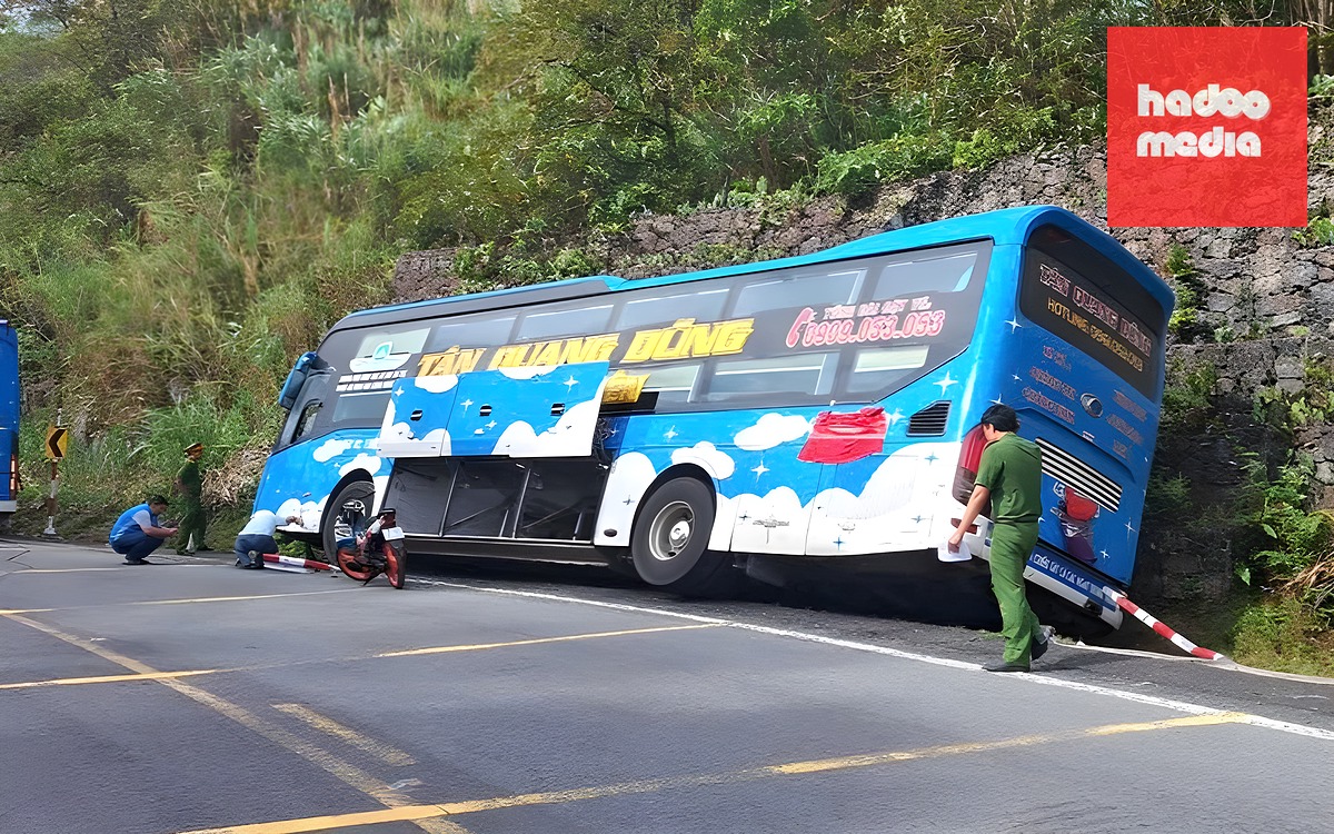 Công an tìm người chứng kiến vụ tai nạn giữa khuya ở Đà Nẵng khiến 2 người đi xe máy tử vong  - Ảnh 2.