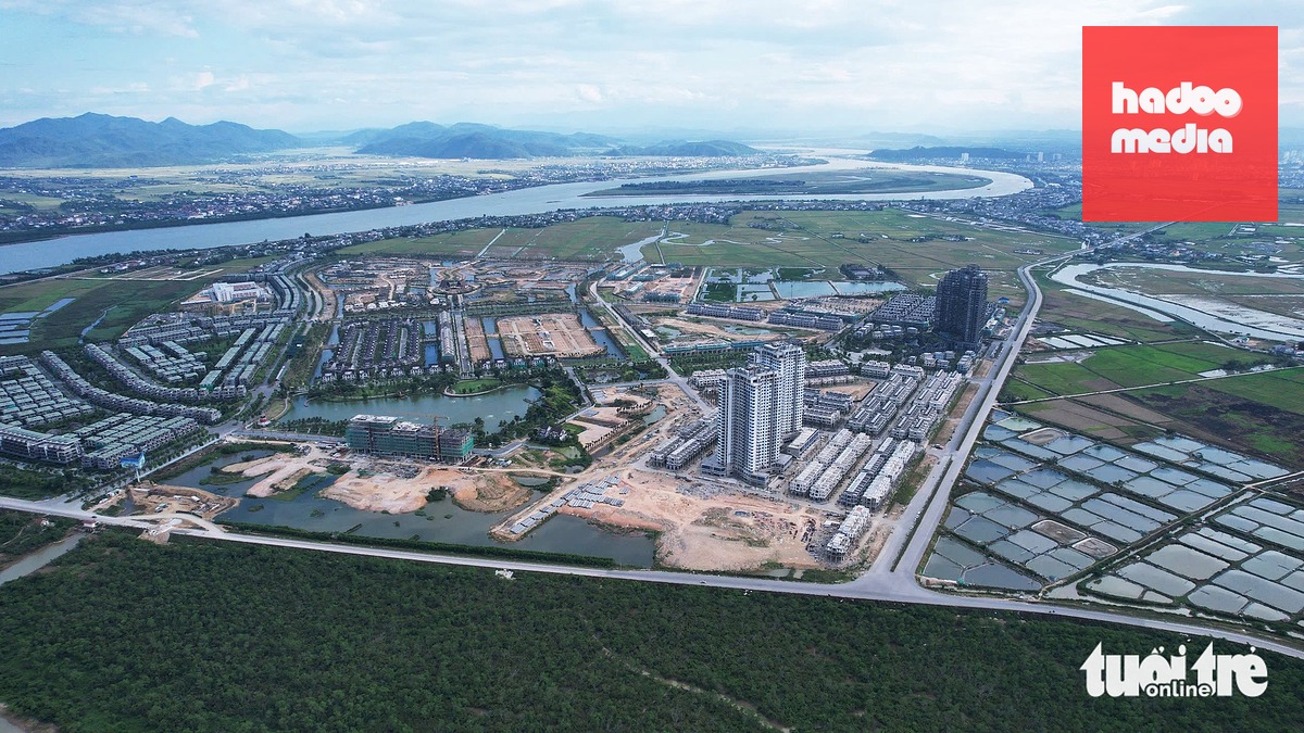 Điểm đầu tuyến đường kết nối với đường Nguyễn Sỹ Sách kéo dài, thuộc phường Trường Vinh, tỉnh Nghệ An. Trong ảnh là hiện trạng khu đô thị đang xây dựng phía cuối đường Nguyễn Sỹ Sách kéo dài - Ảnh: DOÃN HÒA
