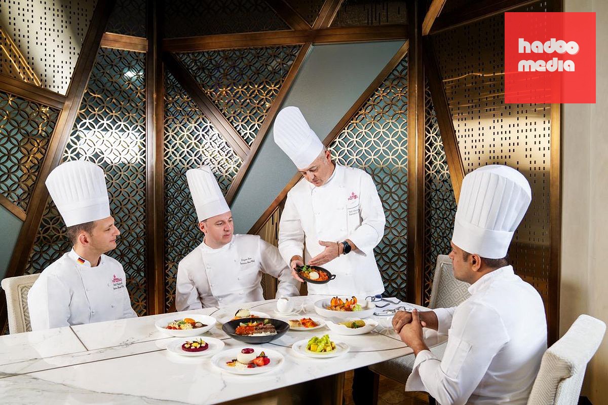 Aerolinky Emirates jsou kvalitní gastronomií pověstné, také za nimi stojí tým renomovaných kuchařů.