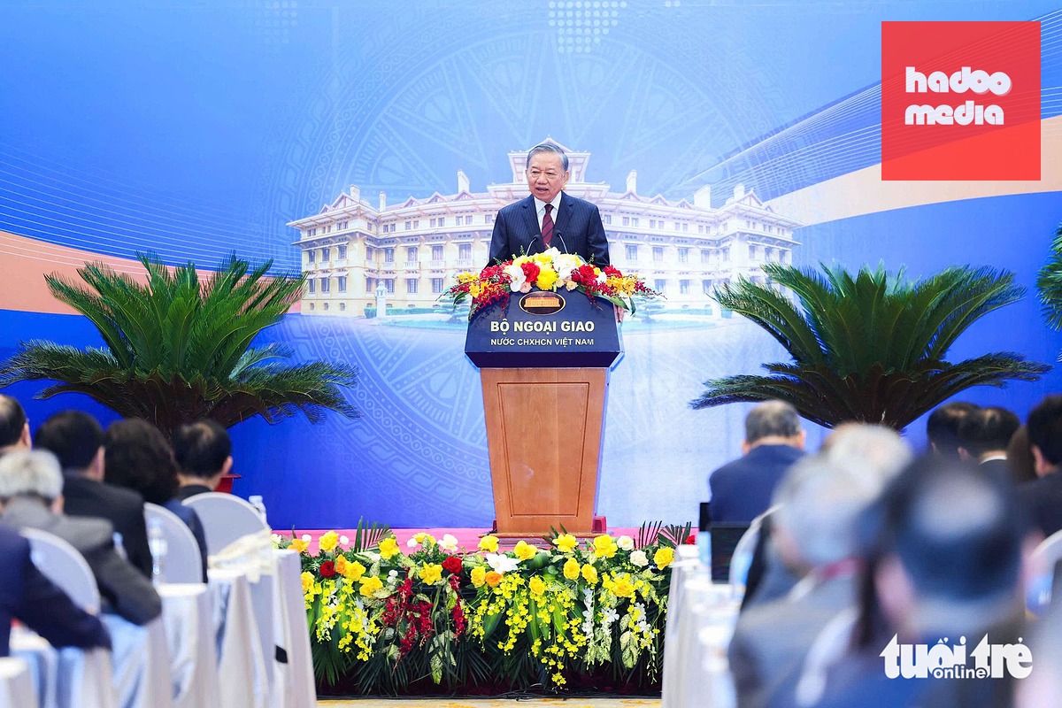 Tổng Bí thư, Chủ tịch nước Tô Lâm nhấn mạnh việc nâng cấp quan hệ với các nước là mở ra một chặng đường mới, không phải là hoàn thành công việc. Thế và lực mới đòi hỏi tâm thế tự tin, chủ động, có trách nhiệm, nhưng luôn chân thành, khiêm tốn và tôn trọng đối tác - Ảnh: NGUYỄN KHÁNH