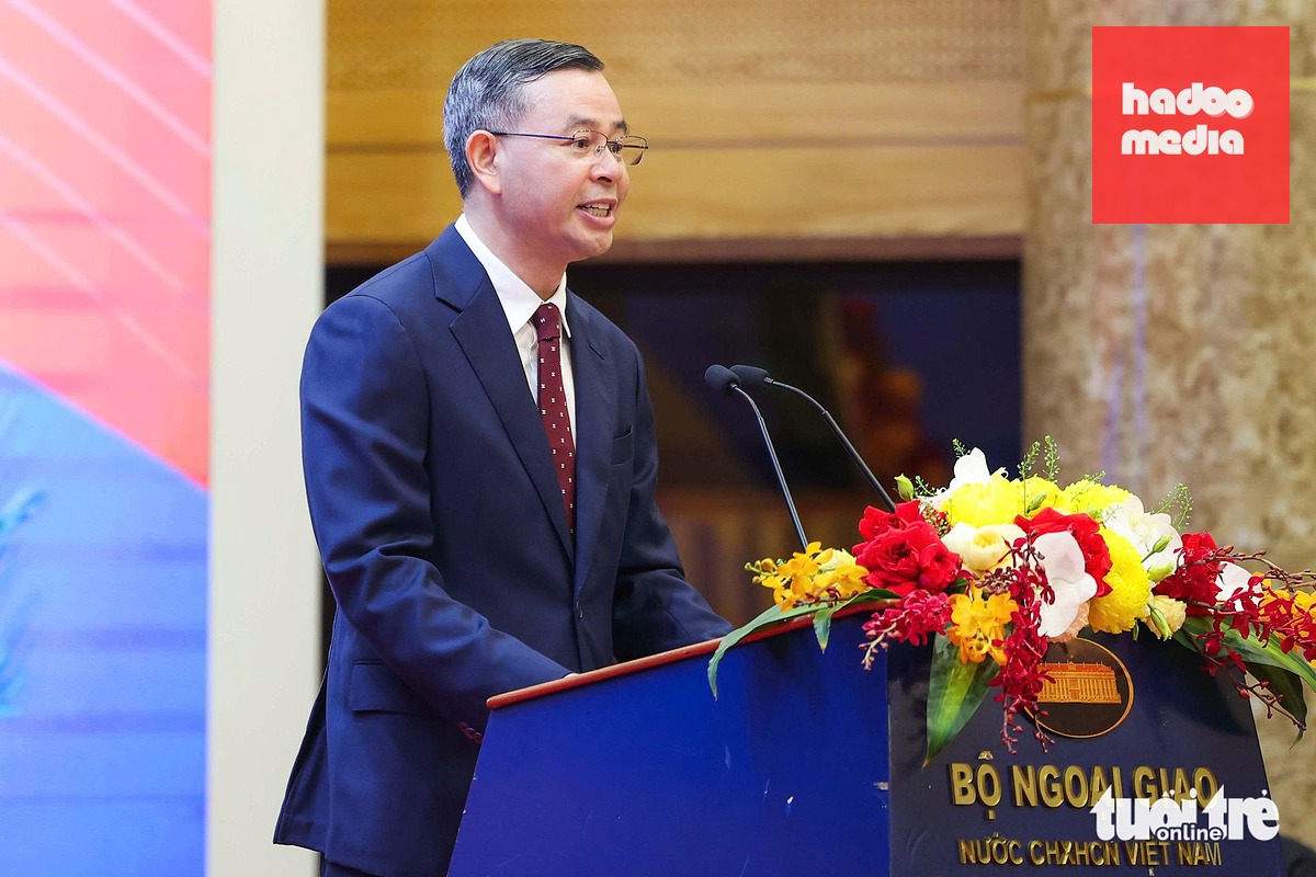 Bộ trưởng Bộ Tài chính Ngô Văn Tuấn phát biểu tại phiên khai mạc Hội nghị Ngoại giao lần thứ 33 ngày 1-8 - Ảnh: NGUYỄN KHÁNH