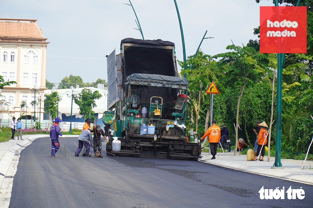 Theo chỉ đạo mới nhất của UBND tỉnh Đồng Tháp, người đứng đầu đơn vị là chủ đầu tư sẽ phải chịu trách nhiệm nếu để xảy ra tình trạng chậm tiến độ, giải ngân thấp hoặc không hoàn thành kế hoạch vốn do nguyên nhân chủ quan - Ảnh: MẬU TRƯỜNG