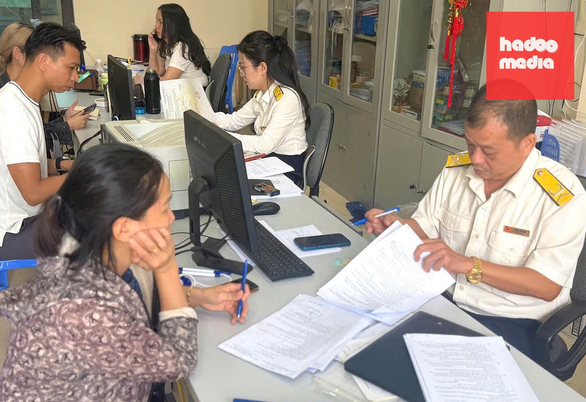 Cục Thuế yêu cầu Thuế các tỉnh hỗ trợ hộ kinh doanh nhỏ thông báo doanh doanh thu, tài khoản ngân hàng theo quy định - Ảnh: CTV