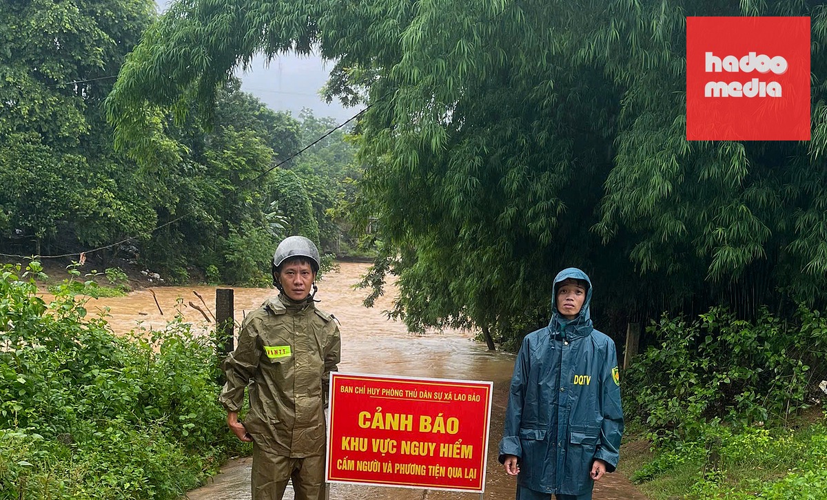 Mưa lớn khiến nhiều ngầm tràn tại vùng biên giới Lao Bảo nước dâng, chảy xiết - Ảnh: CQCC