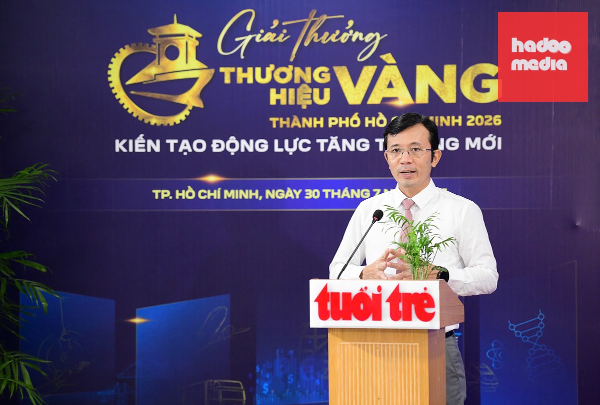 Nhà báo Trần Xuân Toàn - Tổng biên tập Báo điện tử Tuổi Trẻ, Chủ tịch Hội đồng bình chọn Giải thưởng "Thương hiệu Vàng TP.HCM" - phát biểu tại lễ phát động Giải thưởng "Thương hiệu Vàng TP.HCM" năm 2026 - Ảnh: QUANG ĐỊNH