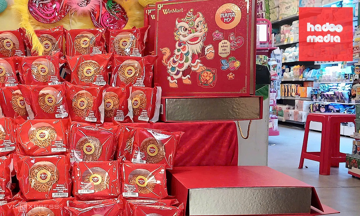 Bánh trung thu được trưng bày ở siêu thị đường Thống Nhất, phường An Hội Đông, TP HCM. Ảnh: Thi Hà