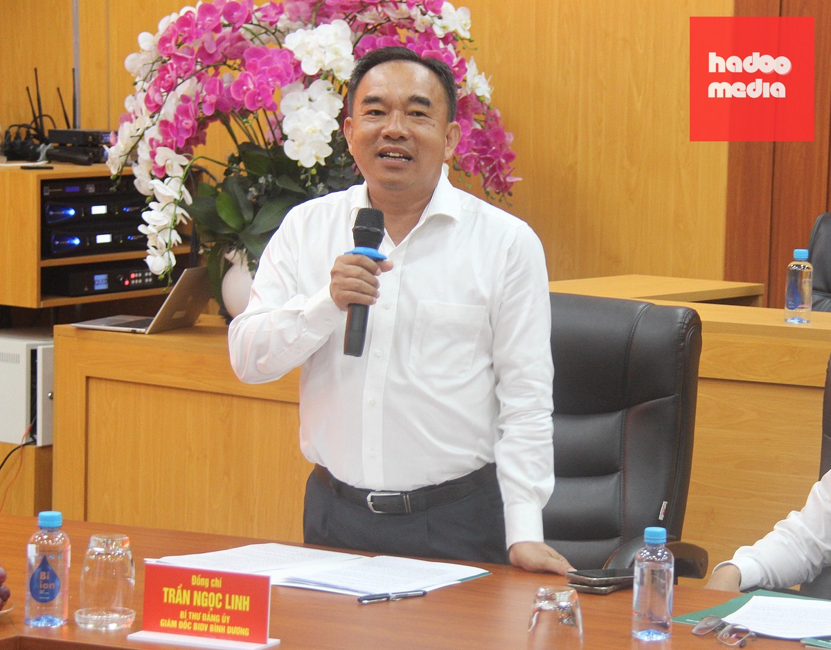 Ông Trần Ngọc Linh - Bí thư Đảng ủy, Giám đốc BIDV Bình Dương - cho biết trong thời gian tới sẽ thực hiện các giải pháp để thúc đẩy tín dụng, đưa vốn vào nền kinh tế - Ảnh: BÁ SƠN