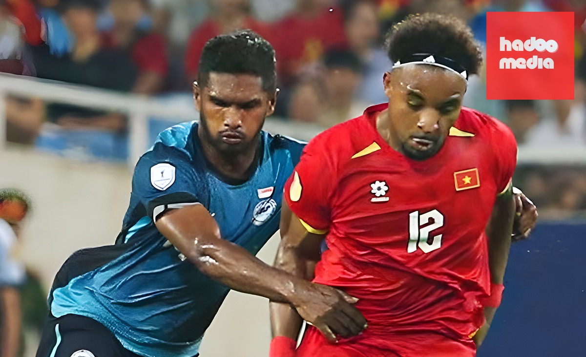 Xuân Son và các đồng đội đã gặp vô vàn khó khăn trước Singapore. Ảnh: VFF.