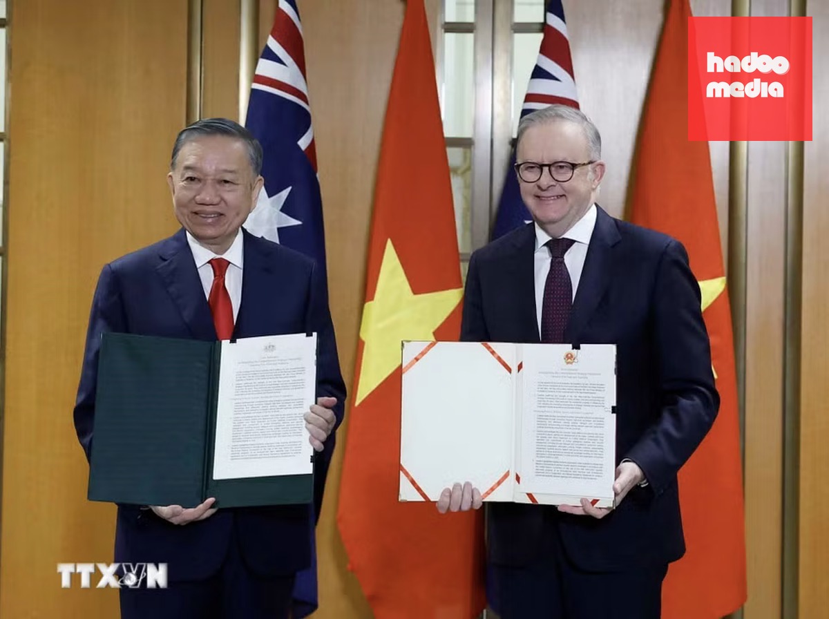 Tổng Bí thư, Chủ tịch nước Tô Lâm và Thủ tướng Úc Anthony Albanese trao đổi tuyên bố chung ngày 11-8 - Ảnh: TTXVN