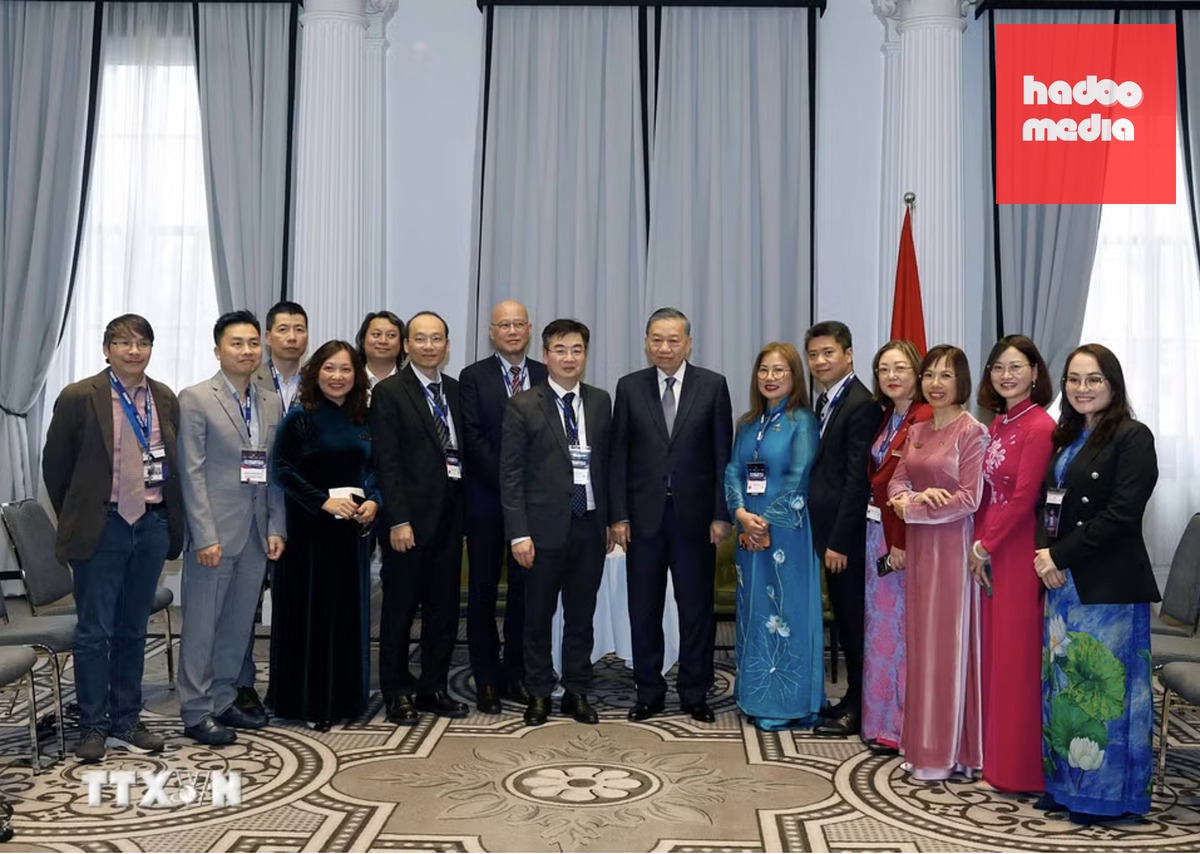 Tổng Bí thư, Chủ tịch nước Tô Lâm tiếp một số trí thức, nhà khoa học tiêu biểu thuộc Hội Trí thức và Chuyên gia Việt Nam - Úc (VASEA) - Ảnh: TTXVN