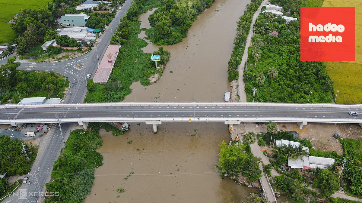 Tuyến đường tránh xuyên đồng lúa ở vùng biên An Giang: Công trình trọng điểm quốc phòng
