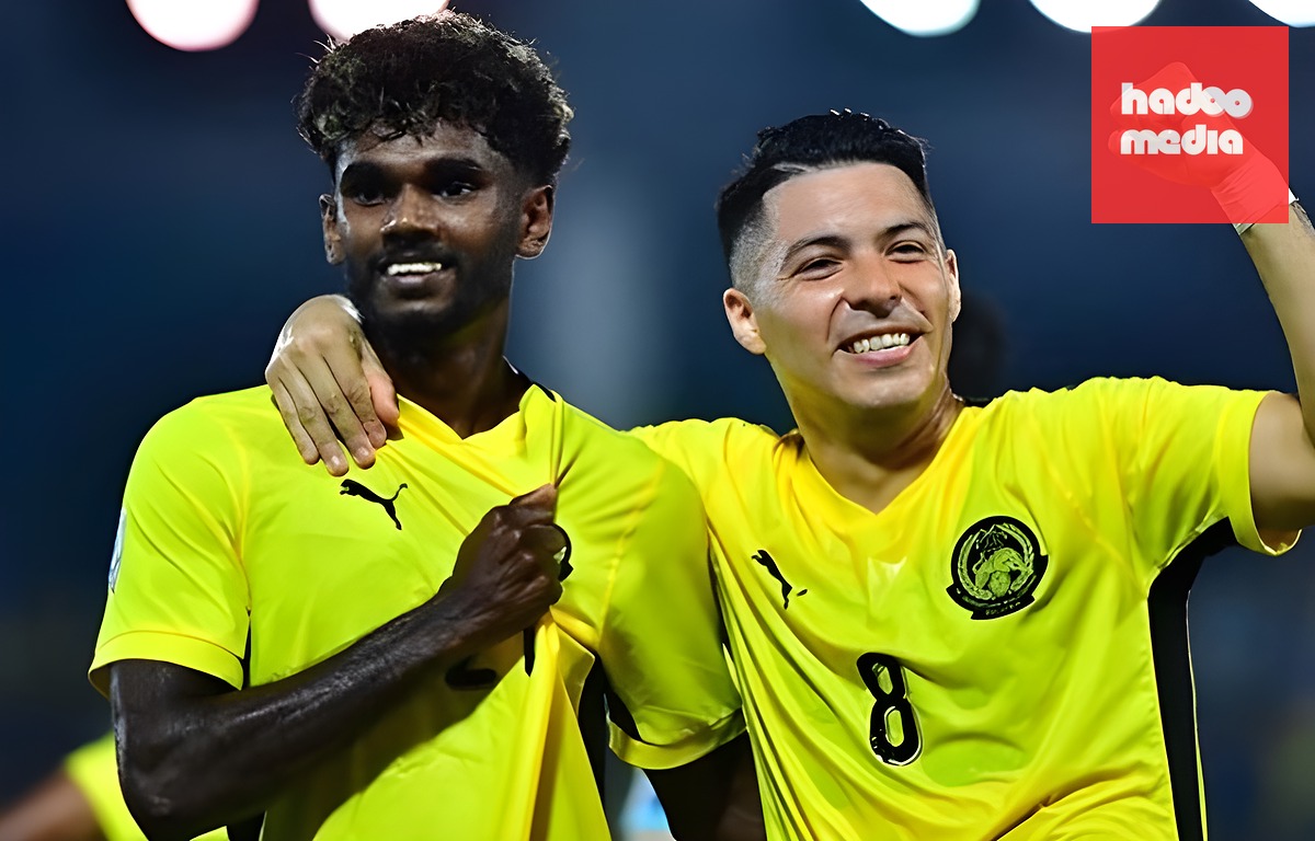 Aguero (cầu thủ mang áo số 8) đang là niềm hy vọng cho hàng công Malaysia. Ảnh: LĐBĐ Malaysia.
