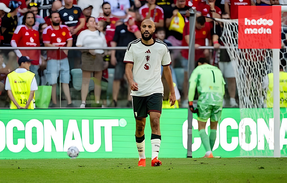 Noussair Mazraoui (6 điểm): Dâng cao tốt ở đầu trận nhưng dần giảm nhịp ở hiệp hai do vấn đề thể lực. Thi đấu tròn vai ở vị trí hậu vệ phải và kiểm soát bóng ổn định.

Harry Maguire (5 điểm): Đánh đầu ghi bàn tuyệt vời từ quả phạt góc, nhưng chọn vị trí kém ở pha lập công của Chukwueze và thiếu đi sự chỉ huy thường thấy.

Ayden Heaven (6 điểm): Nhiều khả năng sẽ đá chính trước Hull. Dù thi đấu khá tốt cả đợt giao hữu, anh vẫn mắc vài đường truyền hỏng do thiếu tập trung.

Luke Shaw (4 điểm): Vật lộn trước Chukwueze và gặp khó khăn khi đối phó với cầu thủ chạy cánh đối phương.

Andrey Santos (6 điểm): Va chạm với Maguire dẫn đến bàn thua ở hiệp một. Anh cần chủ động hơn trong việc thu hẹp khoảng trống.

Youri Tielemans (6 điểm): Phối hợp sắc nét với Fernandes và có đường chuyền chọc khe tuyệt vời cho Amad. Chơi tốt khi có bóng nhưng khả năng bao quát chưa tốt.

Amad (6 điểm): Tích cực pressing nhưng không duy trì được lâu dưới thời tiết nóng. Sự kết nối với Cunha chưa thực sự tự nhiên như khi sát cánh cùng Mbeumo.

Bruno Fernandes (6 điểm): Có đường kiến tạo từ pha đá phạt góc ngay từ phút thứ 2. Dù vậy, anh lại gây bất ngờ khi tiếp tục hỏng ăn trên chấm phạt đền.

Patrick Dorgu (7 điểm): Nỗ lực dứt điểm sớm mang về quả phạt góc mở tỷ số, đồng thời tấn công quyết đoán để trừng phạt sai lầm đối phương trong hiệp hai.

Matheus Cunha (5 điểm): Đá chính ở vị trí trung phong và tích cực lùi sâu tìm bóng, nhưng chưa thể tạo ra tầm ảnh hưởng rõ rệt như cách Mbeumo đã làm.