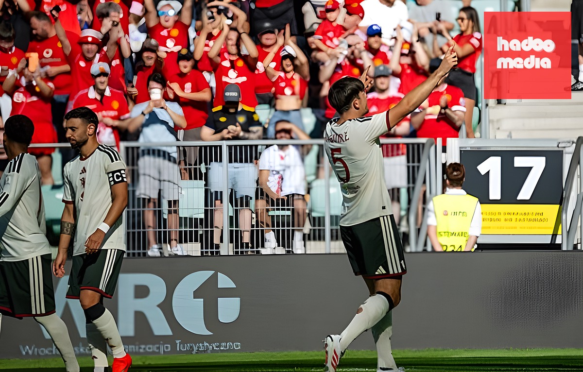Harry Maguire (5 điểm): Đánh đầu ghi bàn tuyệt vời từ quả phạt góc, nhưng chọn vị trí kém ở pha lập công của Chukwueze và thiếu đi sự chỉ huy thường thấy.

Ayden Heaven (6 điểm): Nhiều khả năng sẽ đá chính trước Hull. Dù thi đấu khá tốt cả đợt giao hữu, anh vẫn mắc vài đường truyền hỏng do thiếu tập trung.

Luke Shaw (4 điểm): Vật lộn trước Chukwueze và gặp khó khăn khi đối phó với cầu thủ chạy cánh đối phương.

Andrey Santos (6 điểm): Va chạm với Maguire dẫn đến bàn thua ở hiệp một. Anh cần chủ động hơn trong việc thu hẹp khoảng trống.

Youri Tielemans (6 điểm): Phối hợp sắc nét với Fernandes và có đường chuyền chọc khe tuyệt vời cho Amad. Chơi tốt khi có bóng nhưng khả năng bao quát chưa tốt.

Amad (6 điểm): Tích cực pressing nhưng không duy trì được lâu dưới thời tiết nóng. Sự kết nối với Cunha chưa thực sự tự nhiên như khi sát cánh cùng Mbeumo.

Bruno Fernandes (6 điểm): Có đường kiến tạo từ pha đá phạt góc ngay từ phút thứ 2. Dù vậy, anh lại gây bất ngờ khi tiếp tục hỏng ăn trên chấm phạt đền.

Patrick Dorgu (7 điểm): Nỗ lực dứt điểm sớm mang về quả phạt góc mở tỷ số, đồng thời tấn công quyết đoán để trừng phạt sai lầm đối phương trong hiệp hai.

Matheus Cunha (5 điểm): Đá chính ở vị trí trung phong và tích cực lùi sâu tìm bóng, nhưng chưa thể tạo ra tầm ảnh hưởng rõ rệt như cách Mbeumo đã làm.