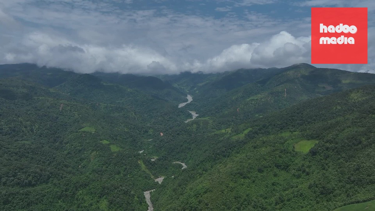 Hình dáng 'rồng đá' Lai Châu