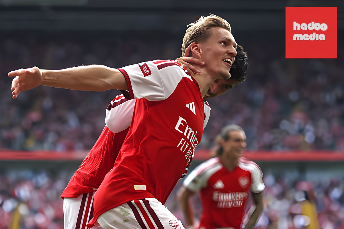 Martin Odegaard – 9 điểm: Nhạc trưởng người Na Uy có một ngày thi đấu hoàn hảo khi mọi pha xử lý đều mang lại hiệu quả cao. Anh châm ngòi cho bàn thắng thứ hai bằng đường chuyền mở bóng thuận lợi cho Tzolis, trước khi tự mình ghi tên lên bảng tỷ số bằng pha chạm bóng tinh tế và cú sút chìm hiểm hóc.

Noni Madueke – 6 điểm: Sẽ khá thất vọng khi không tạo được nhiều dấu ấn trong hiệp một tưng bừng của Arsenal. Cảm giác bóng bước một ở 1/3 sân đối phương chưa tốt và thường xử lý hơi chậm trong vòng cấm.

Kai Havertz – 7 điểm: Khả năng di chuyển không bóng tuyệt vời giúp anh nhân đôi cách biệt cho Arsenal. Tiền đạo người Đức chọn vị trí chuẩn xác trong vòng cấm loại bỏ Dias và đánh đầu cận thành mà gần như không cần phải bật nhảy.

Christos Tzolis – 8 điểm: Màn trình diễn ấn tượng nối tiếp phong độ thăng hoa từ giai đoạn tiền mùa giải. Anh đánh đầu chiến thuật thông minh để kiến tạo cho Havertz nâng tỷ số lên 2-0, trước khi tiếp tục dọn cỗ cho Odegaard ghi bàn ấn định thắng lợi 3-0.