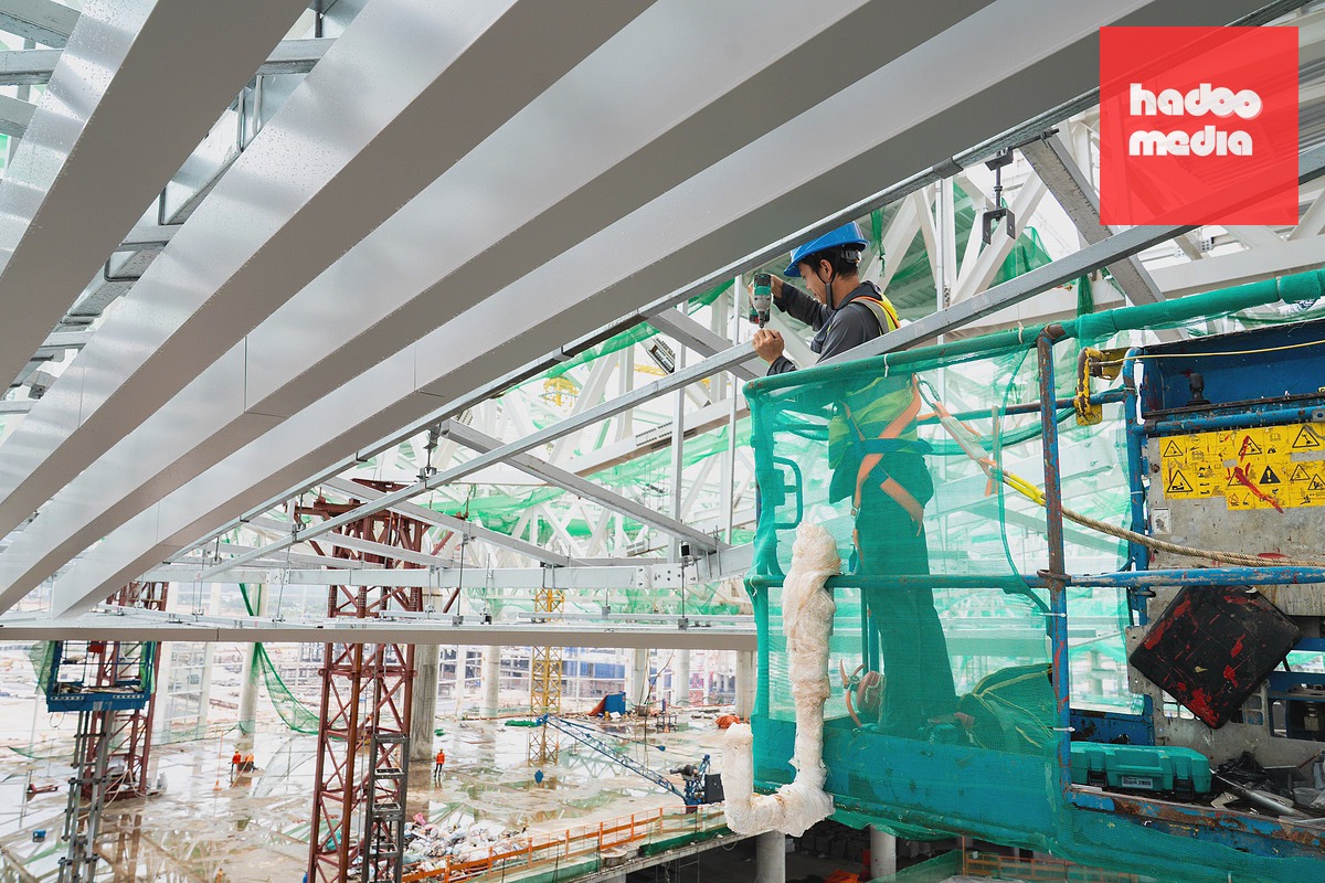 Nhà ga sân bay Phú Quốc hình chim phượng hoàng sau một năm thi công