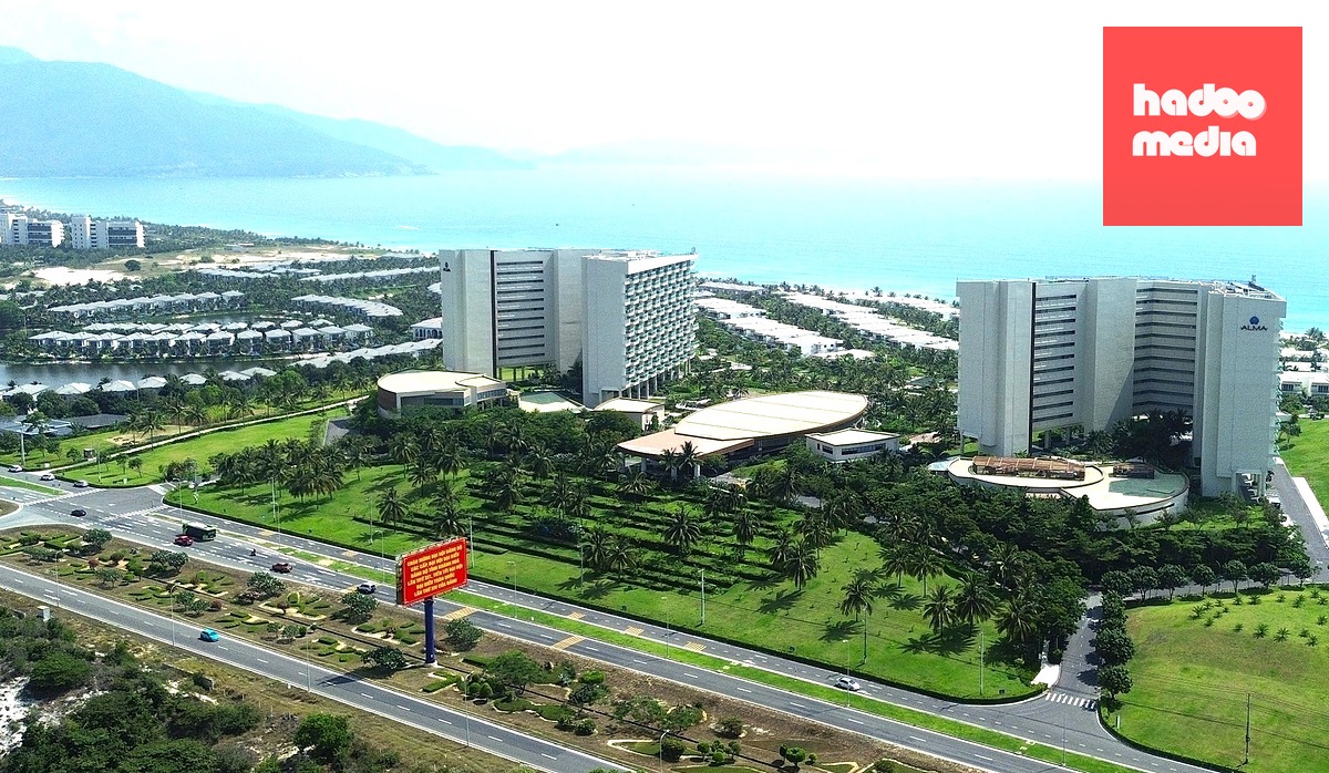 Trên địa bàn xã Cam Lâm (tỉnh Khánh Hòa) có nhiều resort, khu nghỉ dưỡng ven biển - Ảnh: NGUYỄN HOÀNG