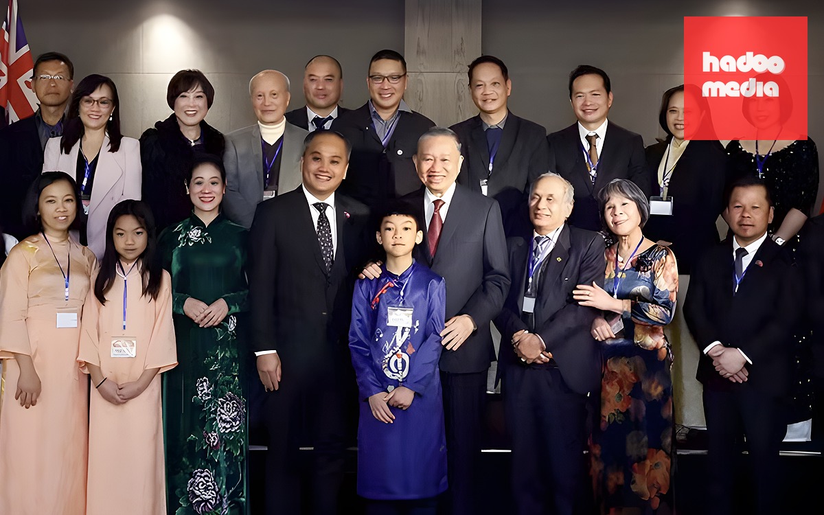 Tổng Bí thư, Chủ tịch nước Tô Lâm trao Huân chương Hồ Chí Minh cho 5 nguyên ủy viên Bộ Chính trị  - Ảnh 2.