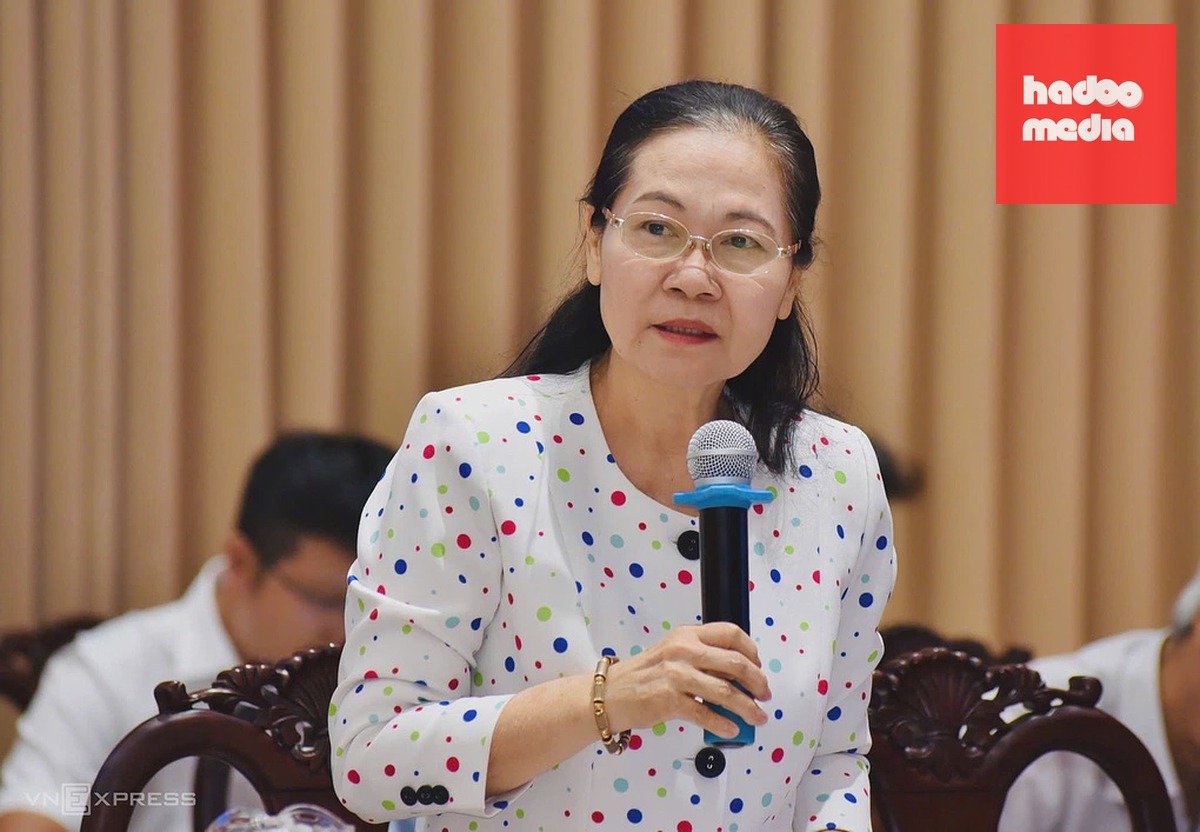 Bà Nguyễn Thị Lệ, nguyên Chủ tịch HĐND TP HCM, tại hội nghị phản biện xã hội về dự thảo Quy hoạch tổng thể TP HCM, tầm nhìn 100 năm, sáng 18/8. Ảnh: An Phương