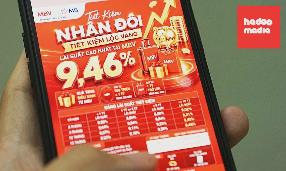 Poster giới thiệu lãi suất ưu đãi do nhân viên một ngân hàng dùng AI tạo. Ảnh: Phương Đông