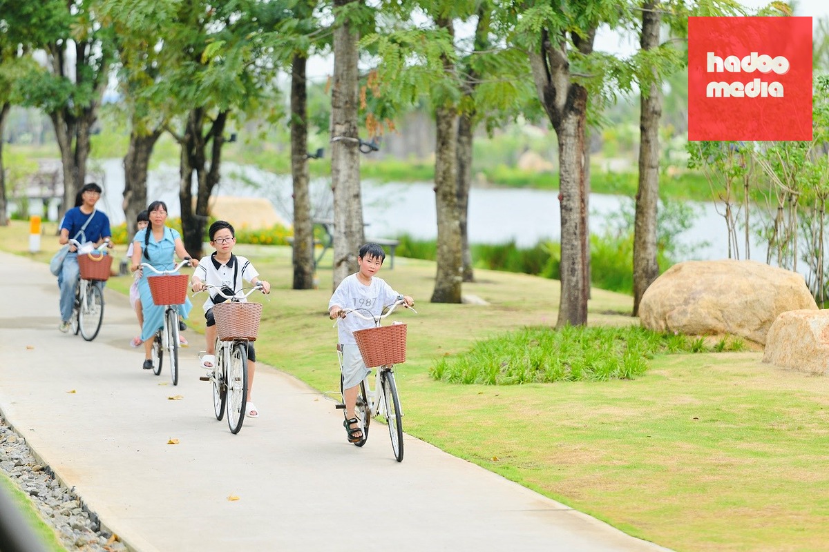 Môi trường sống kích thích vận động tốt cho trẻ nhỏ - Ảnh: Phong Anh