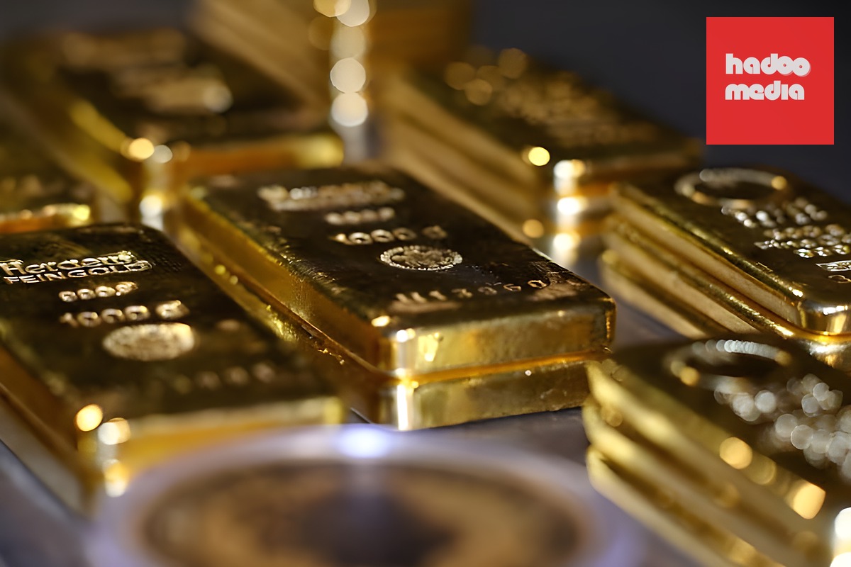 Giá vàng thế giới tăng vọt gần 150 USD/ounce sáng 20-8 - Ảnh: REUTERS