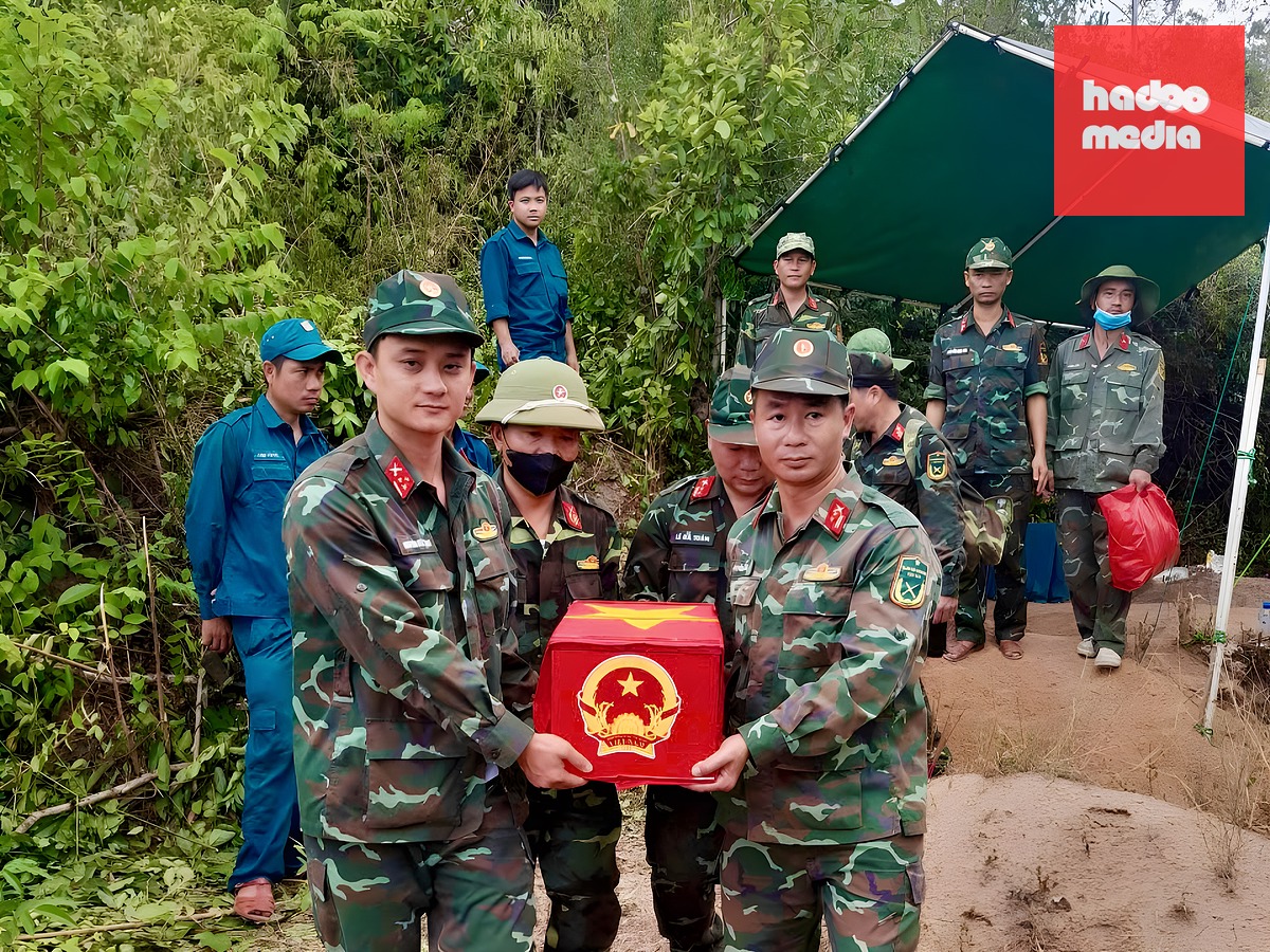 Hài cốt liệt sĩ được bảo quản và đưa về nơi thờ cúng - Ảnh: QUỐC KHÁNH