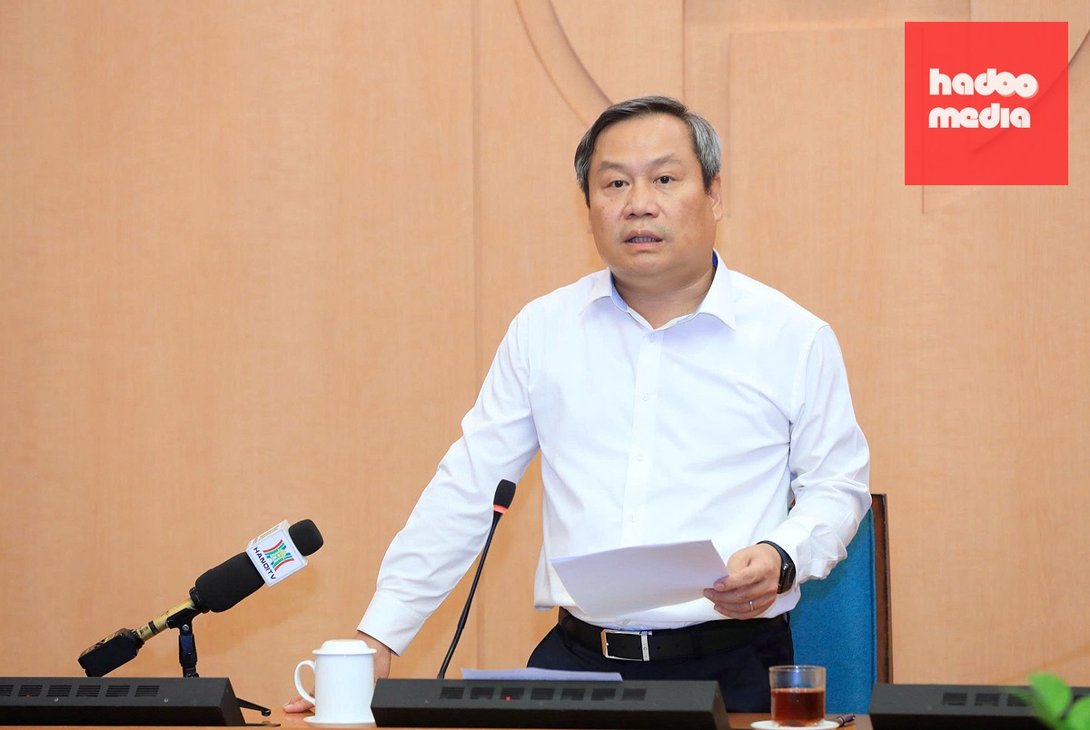 Chủ tịch Hà Nội phát biểu chỉ đạo tại cuộc họp - Ảnh: VIẾT THÀNH