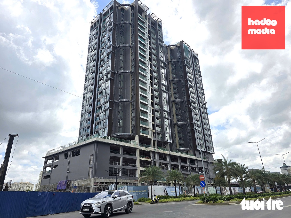 Nhiều chuyên gia, đại biểu Quốc hội đề xuất không dùng khái niệm "chung cư có thời hạn" vì dễ khiến người mua lo ngại quyền sở hữu căn hộ của họ có "ngày hết hạn" - Ảnh: CÔNG TRIỆU