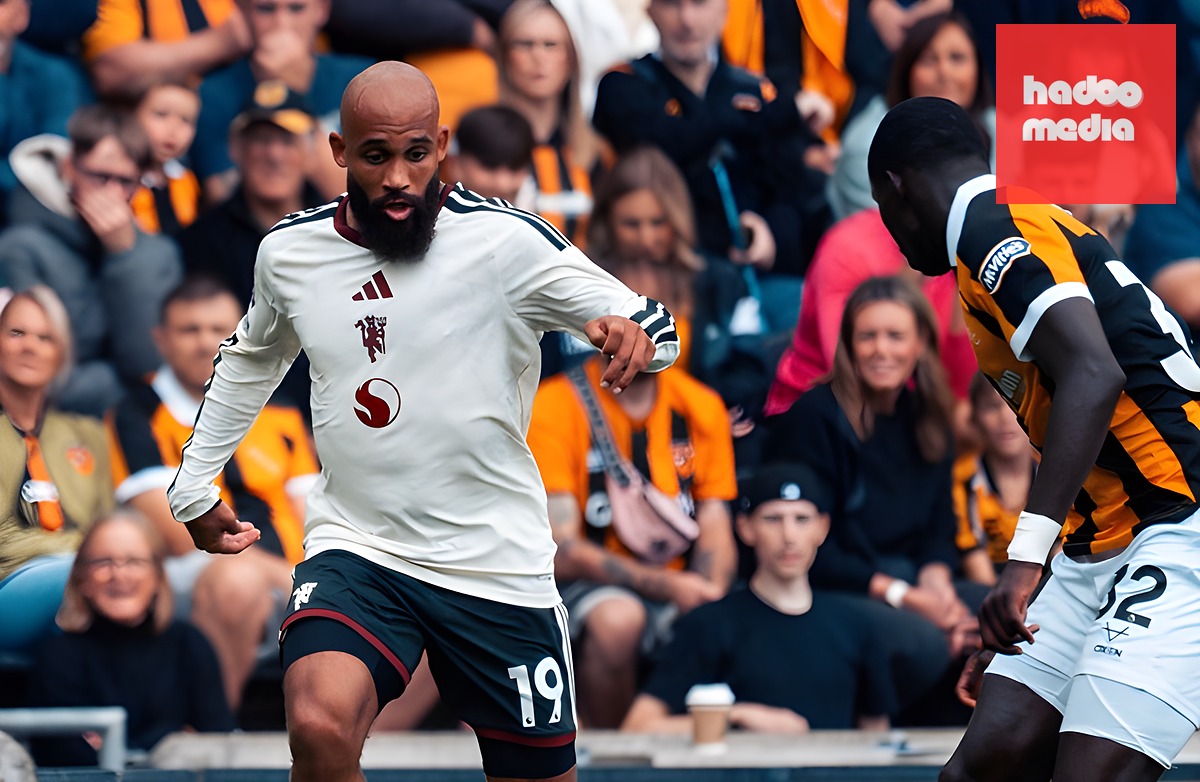 Mbeumo nên được trả về trung tâm. Ảnh: Manchester United.