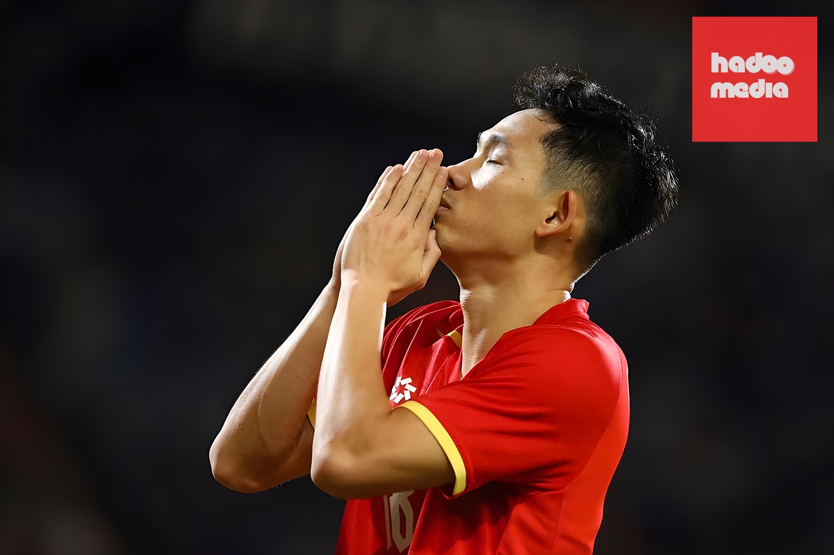 Hai Long toả sáng sau khi vào sân. Ảnh: FBNV.