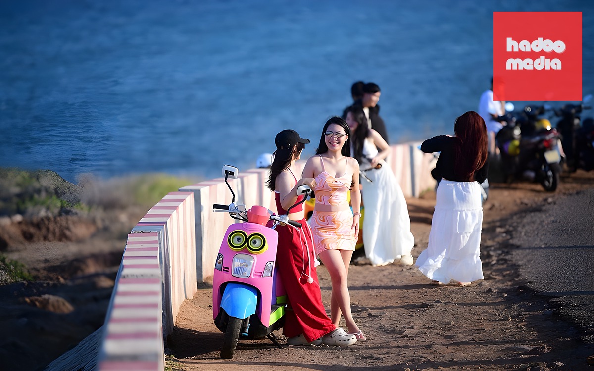 Làng chài ven biển biến cái khó thành 'mỏ vàng' du lịch  - Ảnh 2.