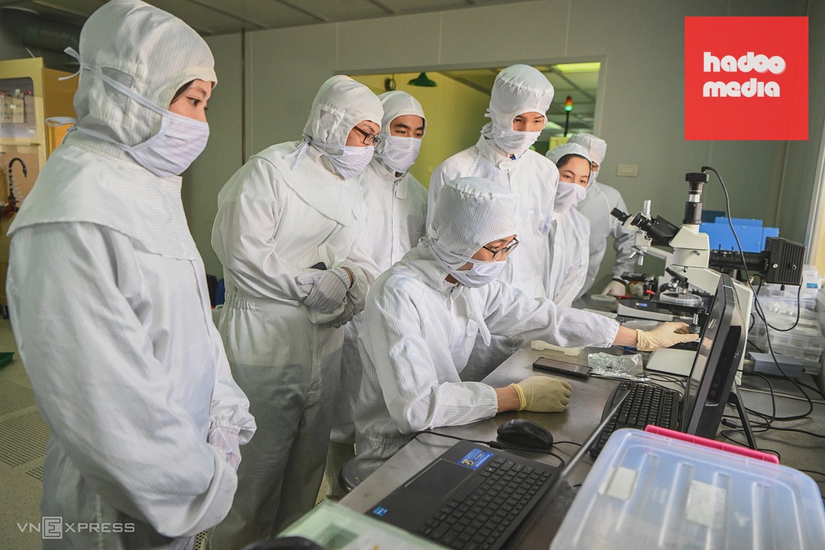 Phòng sạch, Trung tâm Nano và Năng lượng, trường Đại học Khoa học Tự nhiên, Đại học Quốc gia Hà Nội, nơi đào tạo và nghiên cứu về bán dẫn. Ảnh: Giang Huy