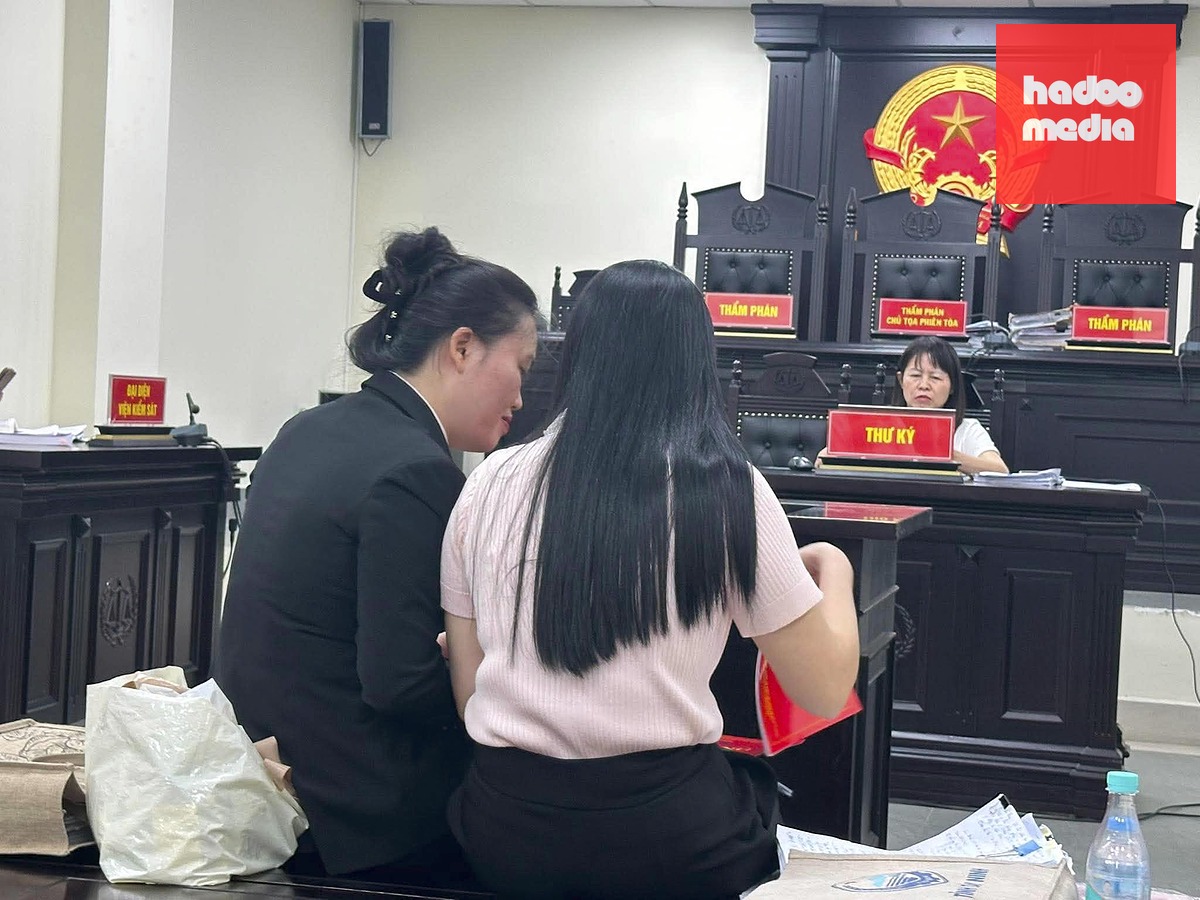 Bị cáo Nguyễn Thị Hằng tại phiên tòa phúc thẩm - Ảnh: X.A.