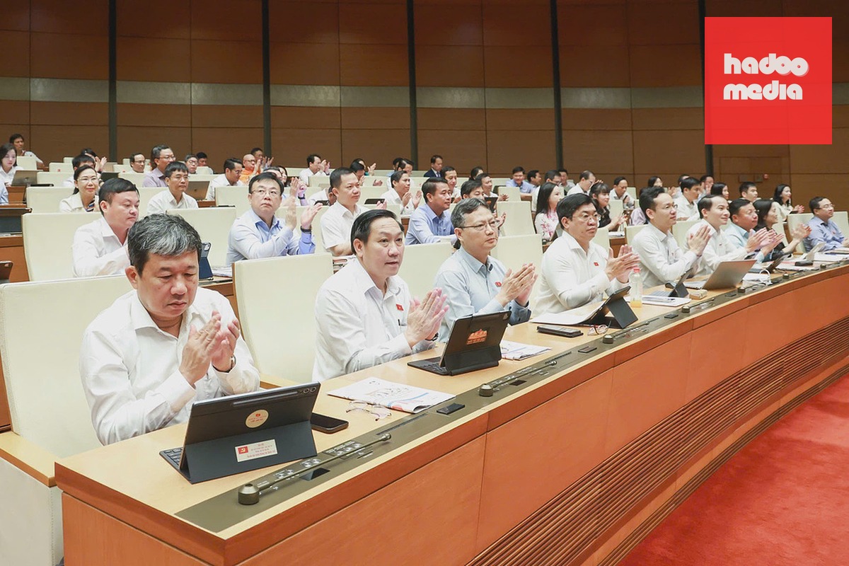Đại biểu tại hội trường Diên Hồng, nhà Quốc hội. Ảnh: Hoàng Phong