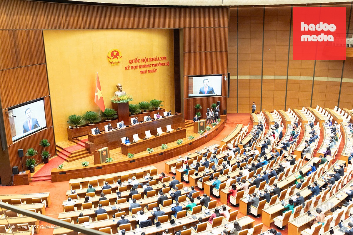 Quốc hội làm việc tại Hội trường Diên Hồng ngày 24/8. Ảnh: Cổng TTĐT Quốc hội