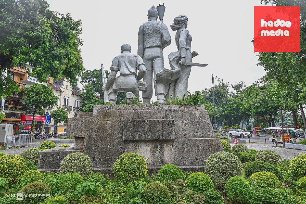 Những tượng đài 'Quyết tử cho tổ quốc quyết sinh' giữa lòng Hà Nội