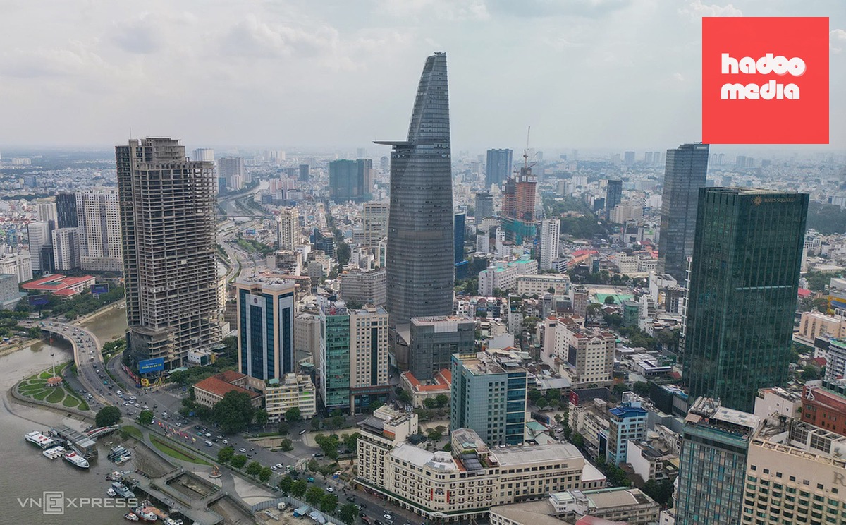 Khu trung tâm TP HCM, đoạn gần sông Sài Gòn, tháng 8/2026. Ảnh: Quỳnh Trần