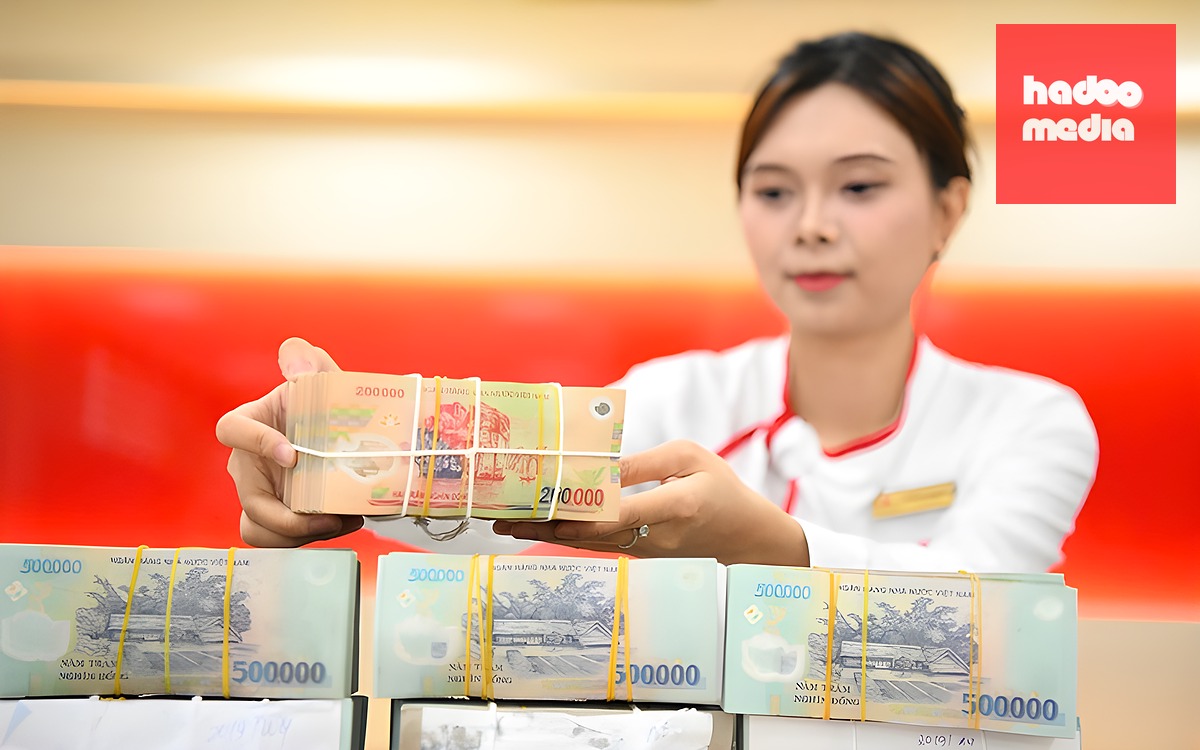 Các doanh nghiệp tăng nắm giữ tiền mặt tại ngày 30-6 so với cuối năm 2025 - Ảnh: HOÀNG GIÁM