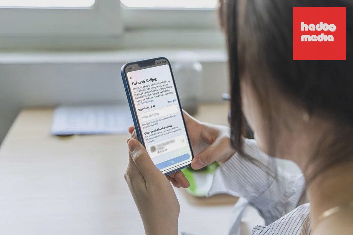 Tài khoản mạng xã hội phải xác thực mới được đăng tải, chia sẻ thông tin. Ảnh: Phạm Hải