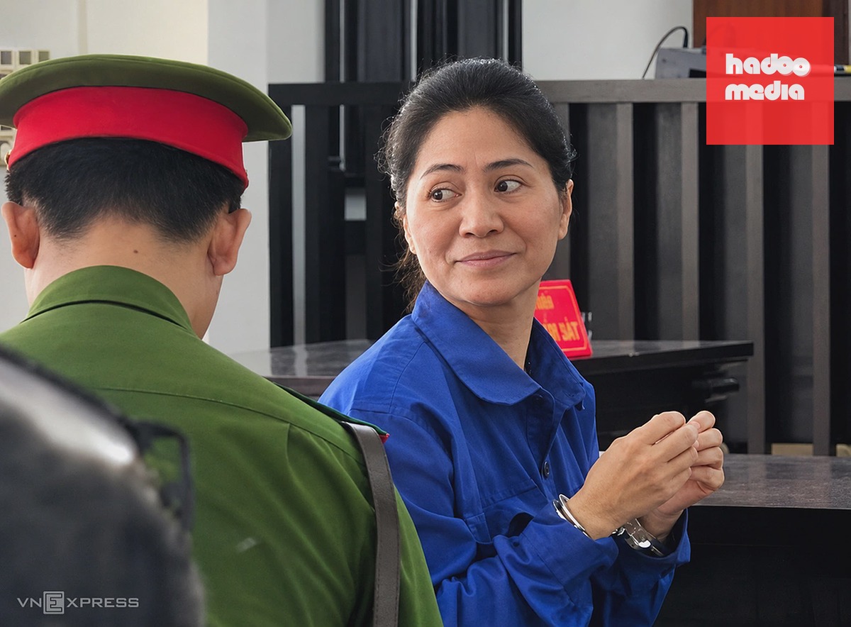 Bà Nguyễn Thị Thu Hà tại phiên tòa sáng 11/8. Ảnh :Danh Lam