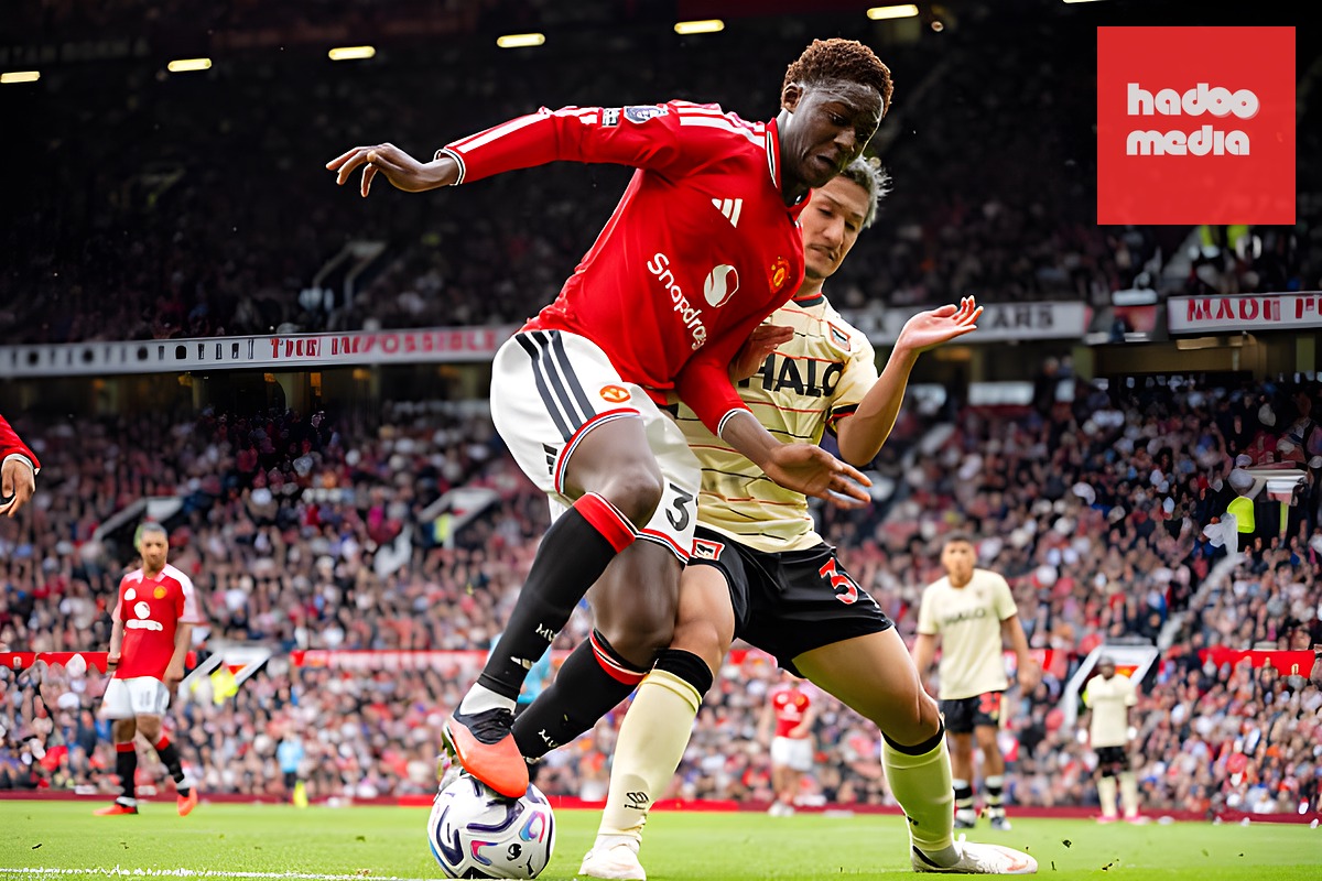 Mainoo tỏa sáng trong vai trò số 6. Ảnh: Ash Donelon/Manchester United.