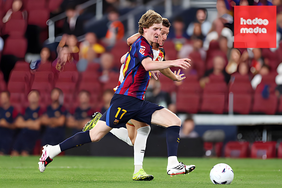 Gordon thích nghi nhanh chóng cùng Barca. Ảnh của David Ramirez/Soccrates/Getty Images.