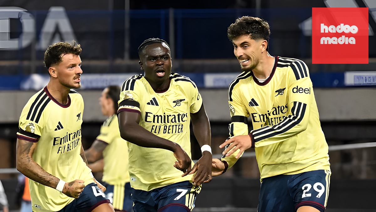 Saka hóa người hùng Arsenal. Ảnh: Stuart MacFarlane/Arsenal FC via Getty Images.