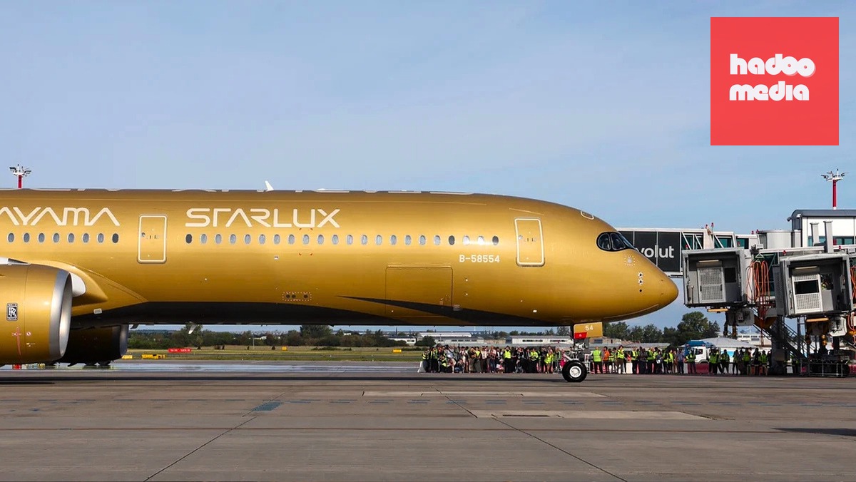 Golden STARLUX lần đầu tiên hạ cánh tại sân bay Praha