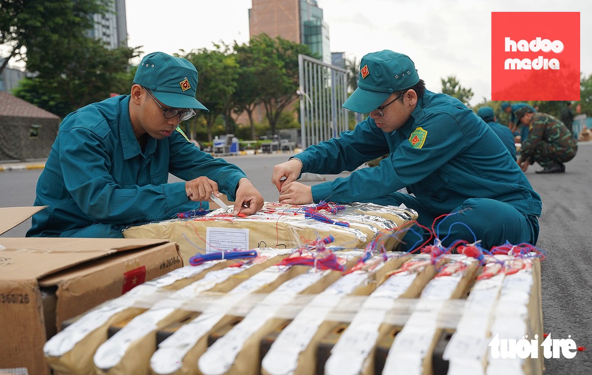 1.200 quả pháo hoa tầm cao tại trận địa đầu hầm sông Sài Gòn đã sẵn sàng cho tối 2-9 - Ảnh 9.