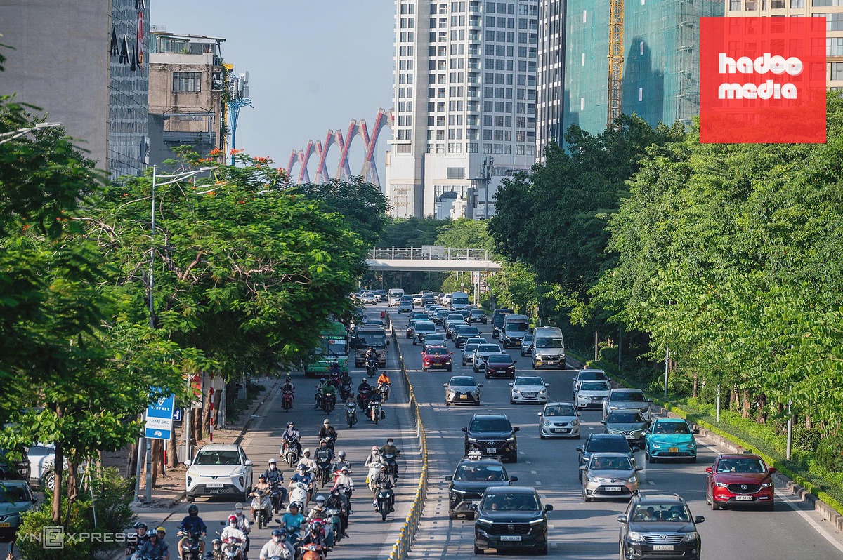 Ùn ứ giao thông tại cửa ngõ Hà Nội và TP HCM ngày cuối nghỉ lễ