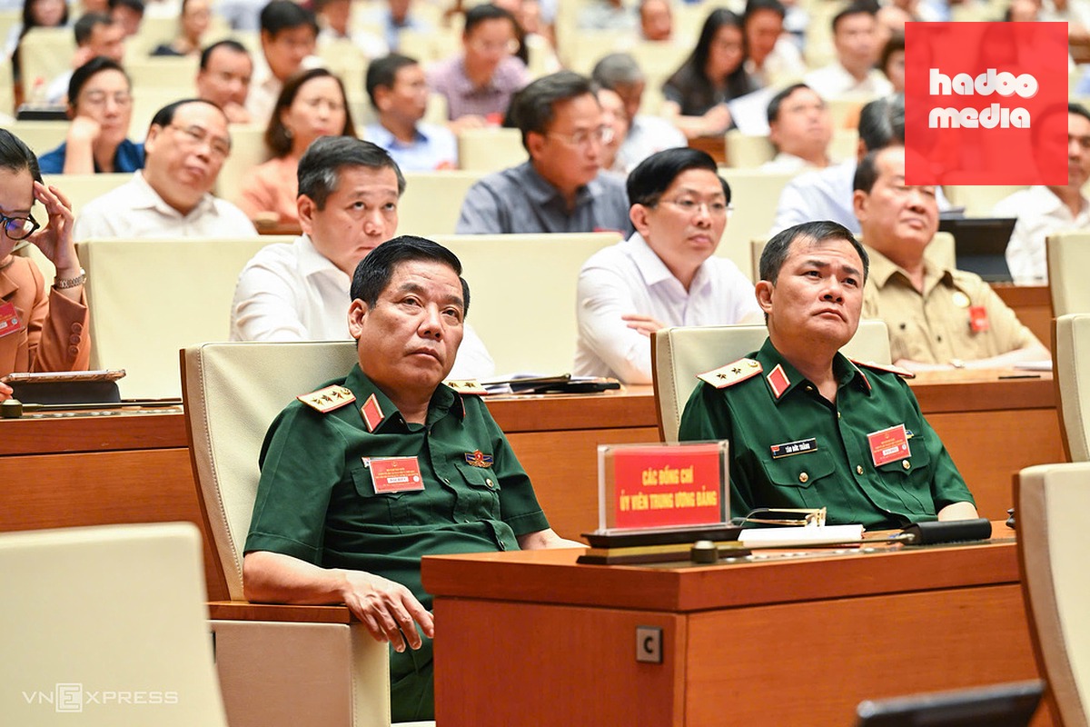 Đại biểu tham dự hội nghị tại phòng họp Diên Hồng, Nhà Quốc hội. Ảnh: Giang Huy